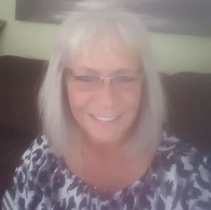 Meet your Posher, Pamela